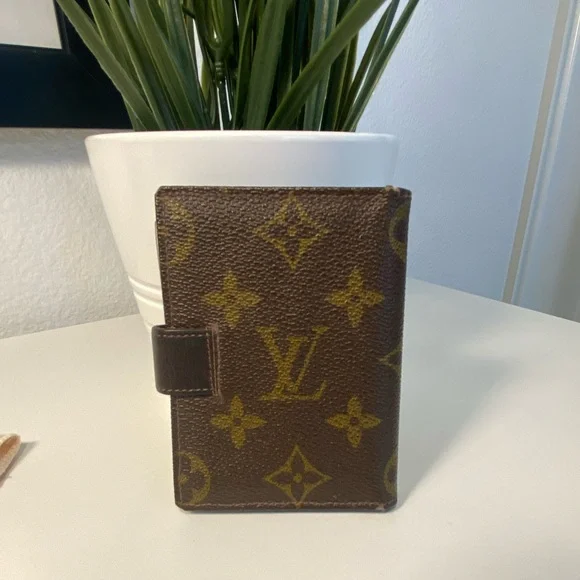 Louis Vuitton Very Rare Vintage 1970’s Card Holder - Picture 6 of 14